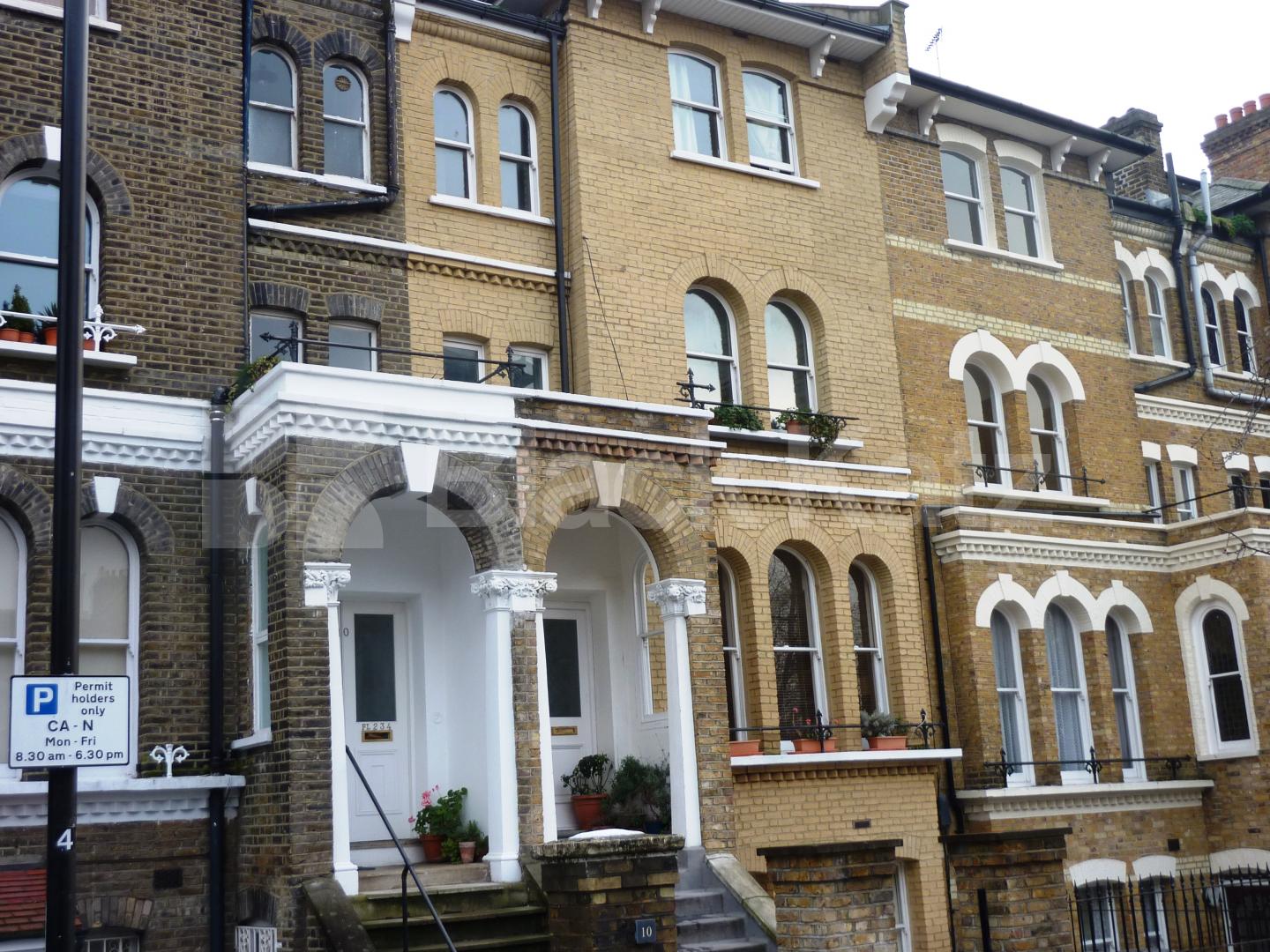 			CAMDEN SQUARE!!, 2 Bedroom, 1 bath, 1 reception Flat			 South Villas, CAMDEN SQUARE